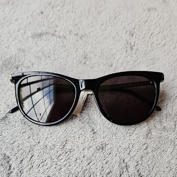 YSL Saint Laurent Classic Black Sunglasses